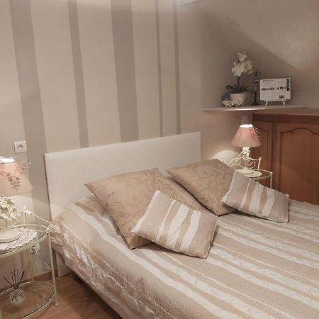 Le Mont Laurent Buxy Luaran gambar